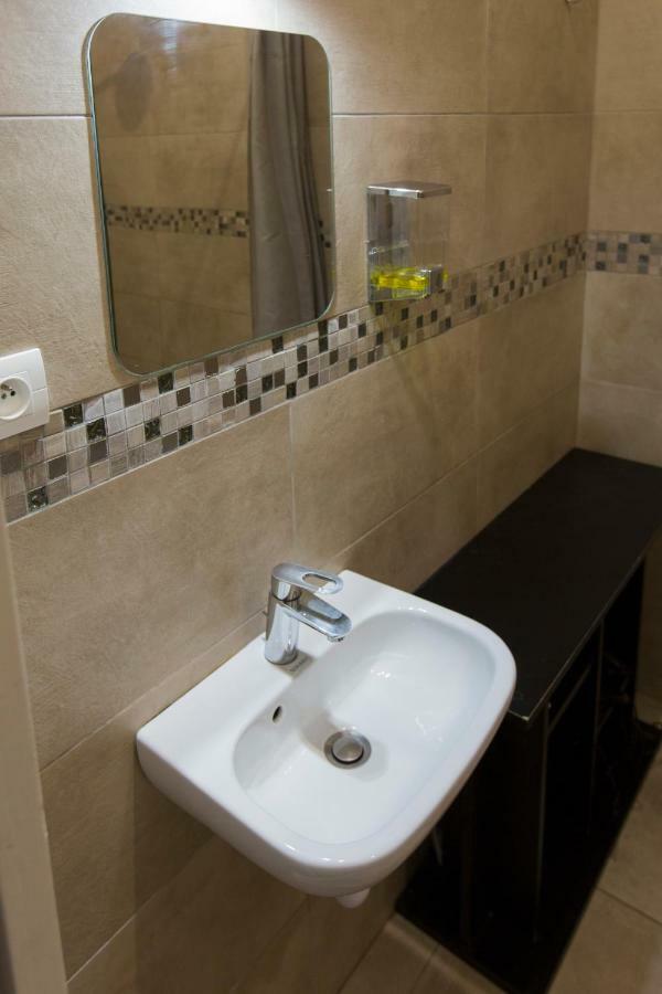 Backpackers Hostel Antibes Exterior foto